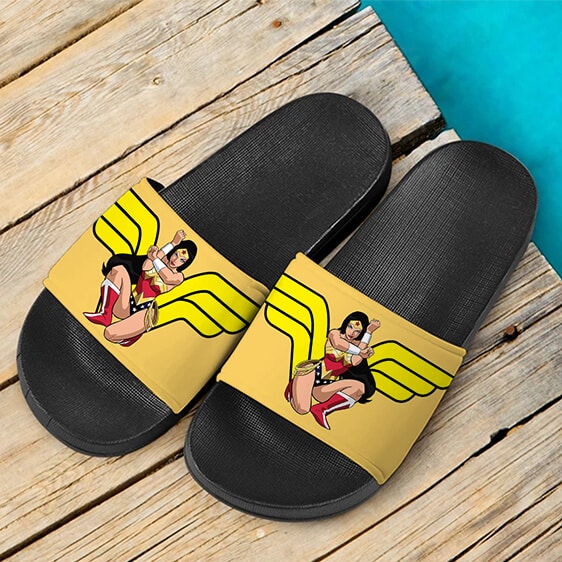 Gorgeous Wonder Woman Cartoon Illustration Slide Sandals