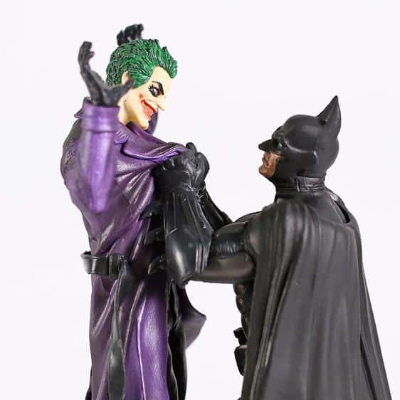 Arkham Origins Batman Vs Joker Collectible Model Toy